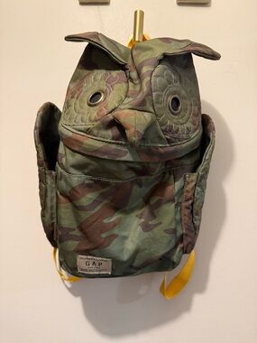 Baby GAP Camouflage Owl Backpack in Green and Brown
